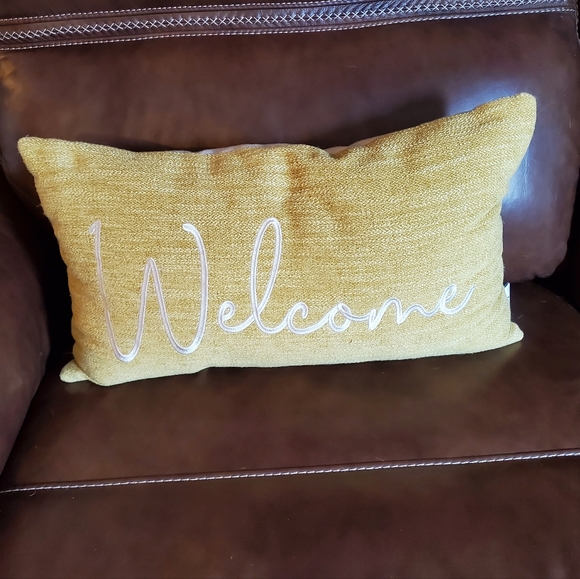 STUDIOCHIC Home Welcome Pillow EUC - Picture 1 of 5